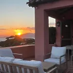 Maison De Lou