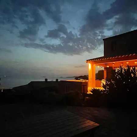 Maison De Lou *