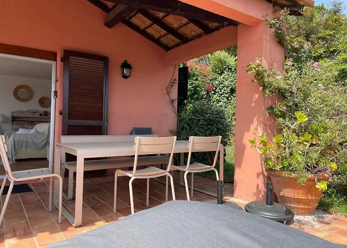 Maison De Lou Villa *