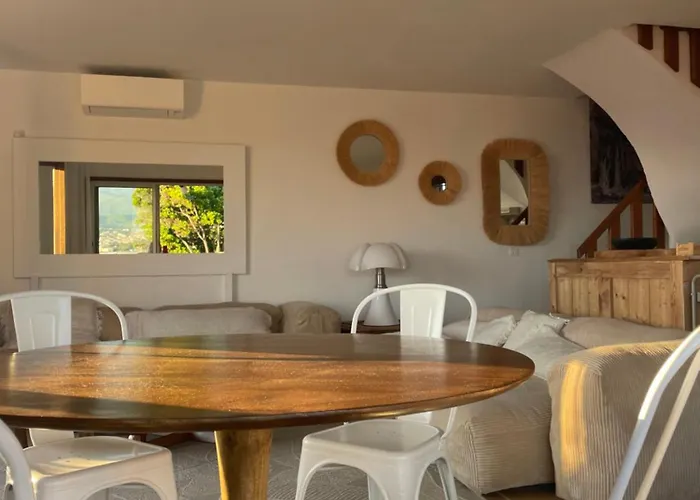 Maison De Lou Villa *